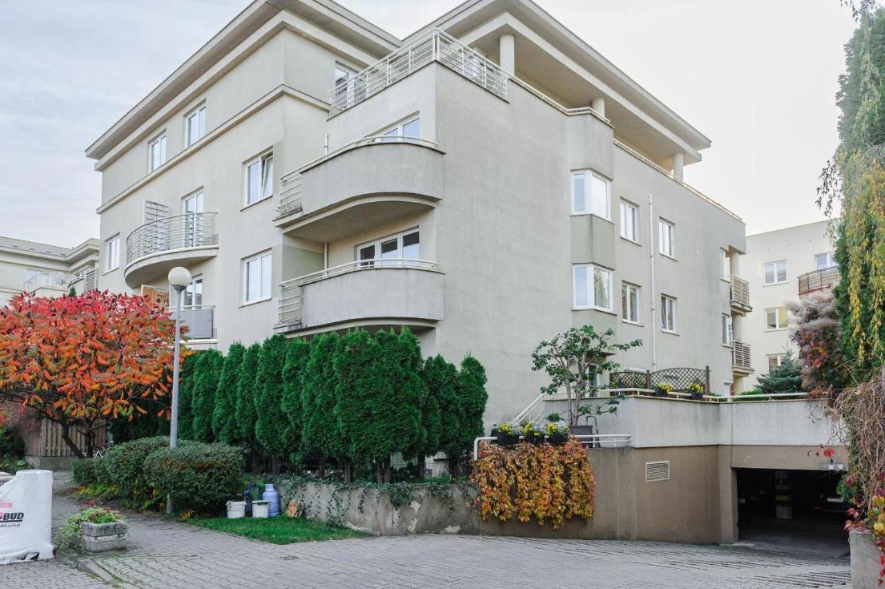 Apartament With Gym And Sauna In *