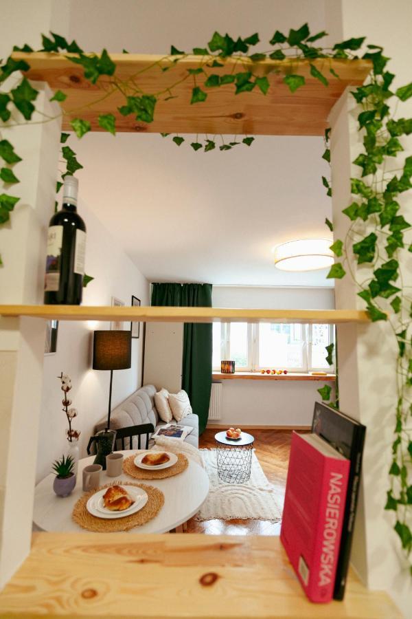 Chmielna - 250m Od Zlotych Tarasow, 350m Od Dworca Centralnego - Wifi - Smart Tv 55 Cali - Better Warsaw