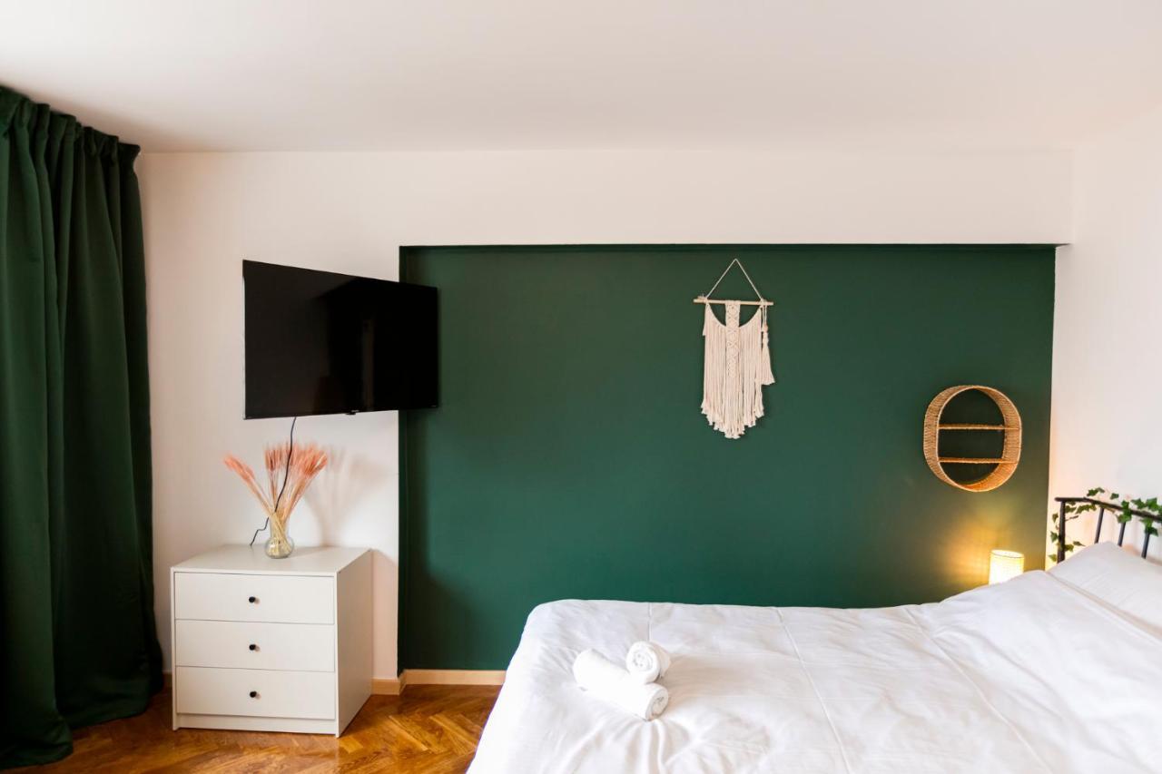 Chmielna - 250m Od Zlotych Tarasow, 350m Od Dworca Centralnego - Wifi - Smart Tv 55 Cali - Better * Warsaw