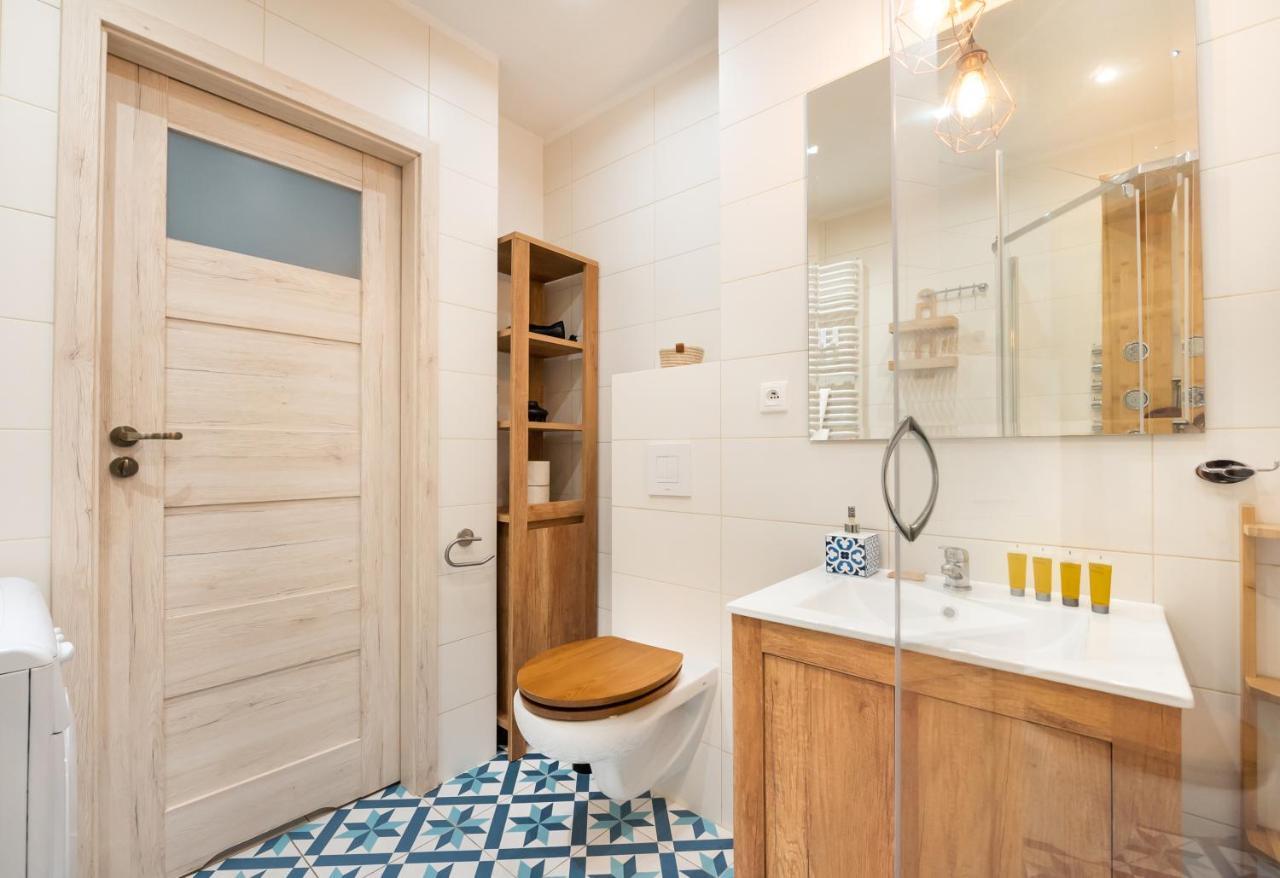 Apartment Wola Bellotiego Comfort Warsaw