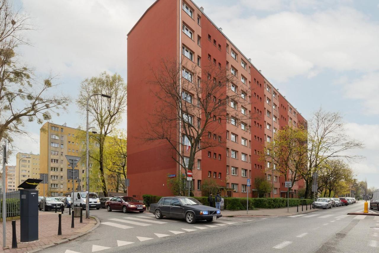 Dickens St By Renters Warsaw