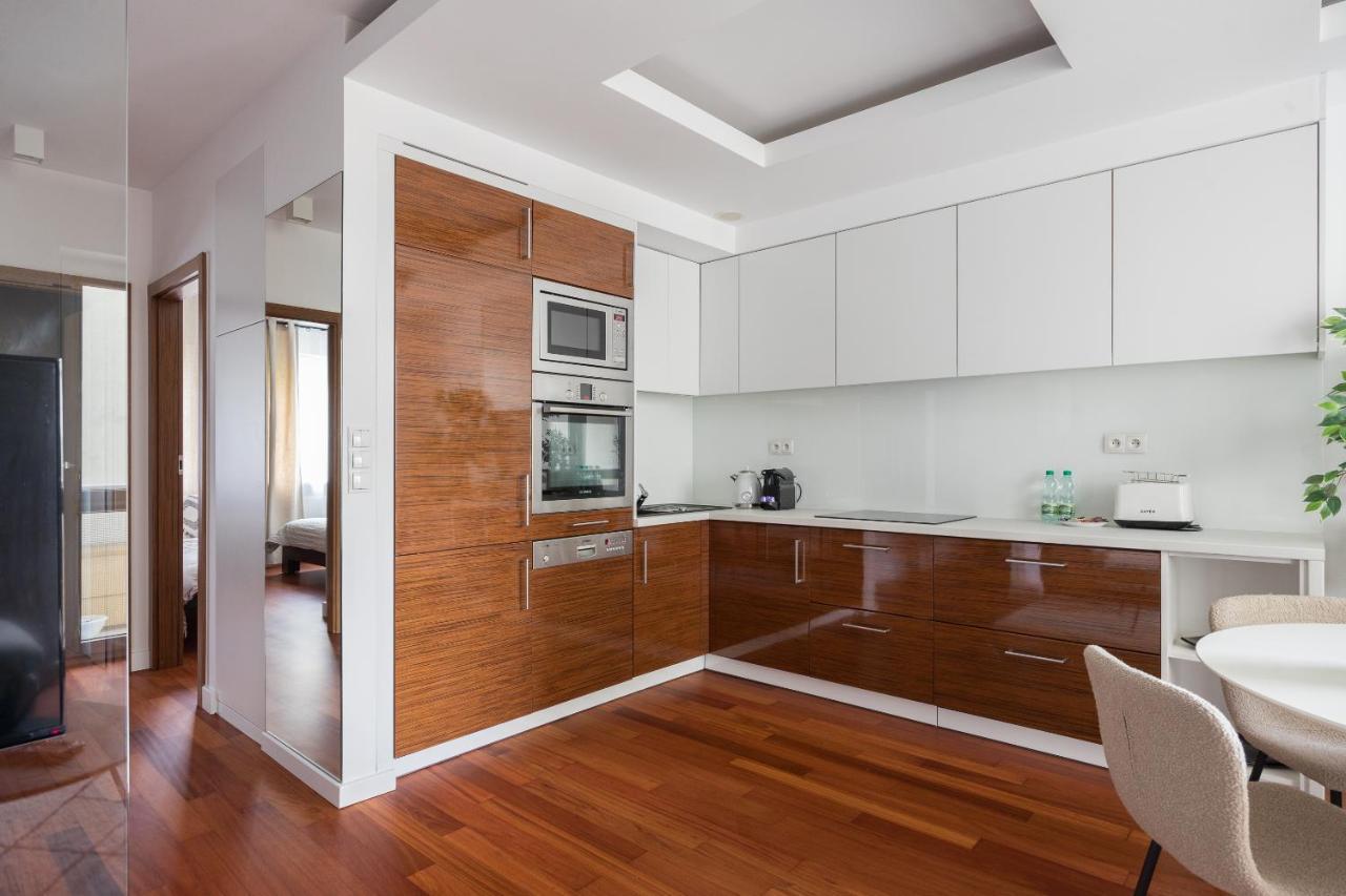 Arena Ursynow Luxury Apartamento *