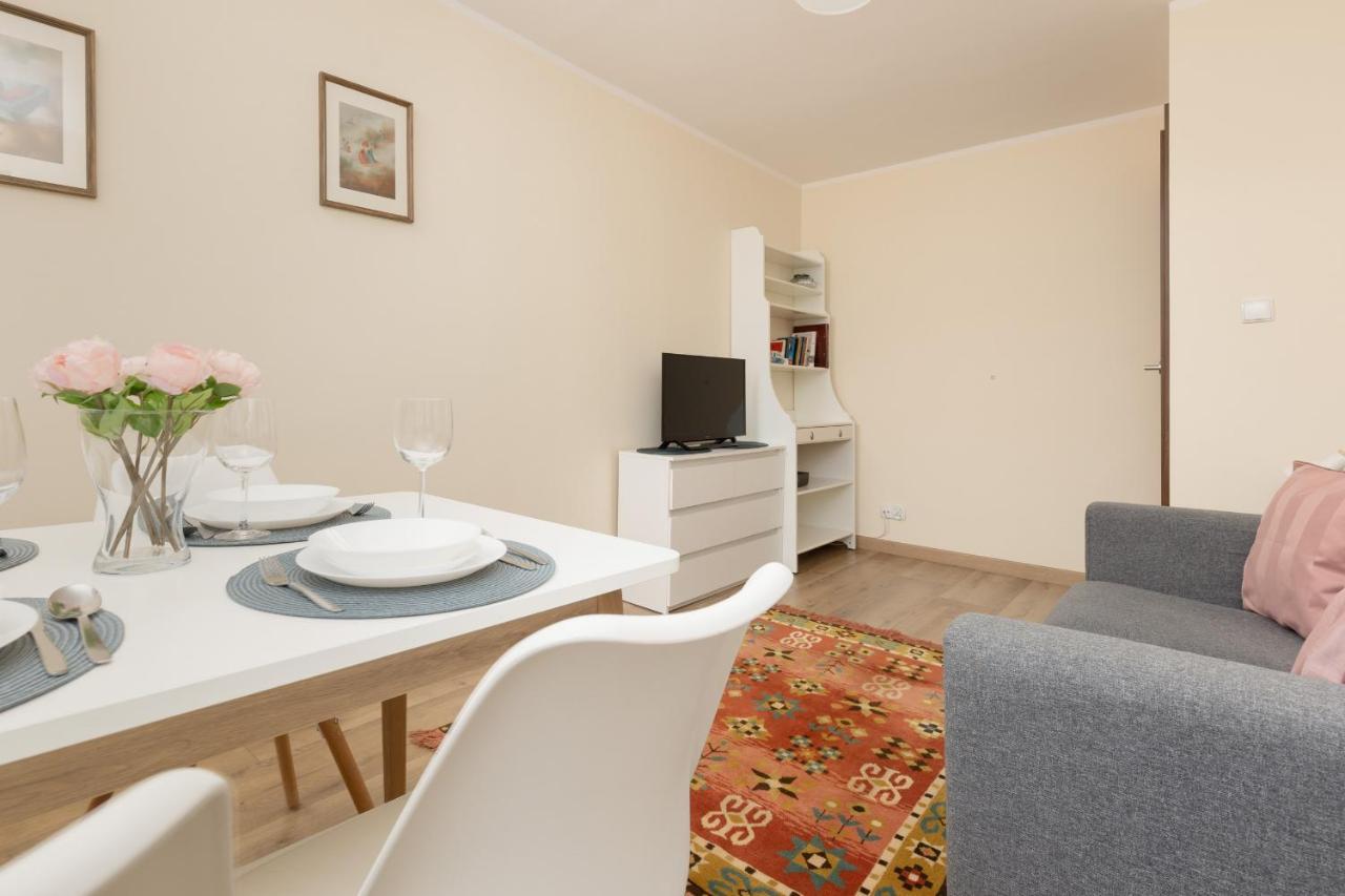 Apartment Dickens St By Renters