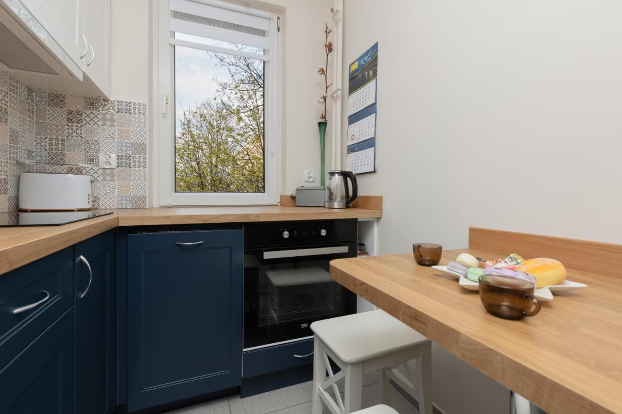 Dickens St By Renters Căn hộ Warsaw