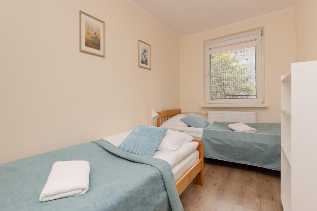 Dickens St By Renters Apartment *