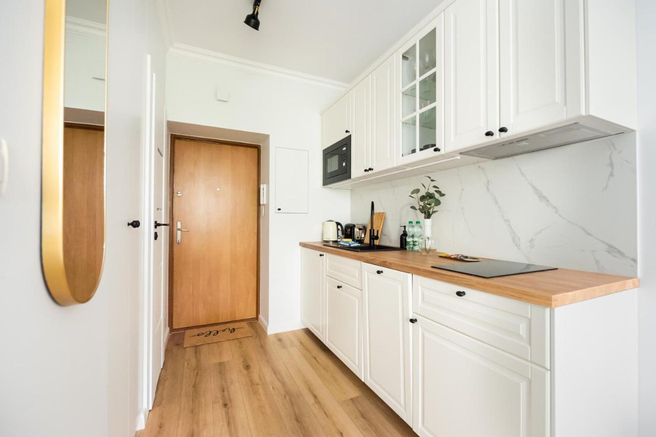 Metro Ratusz Arsenal Modern Studio Apartment