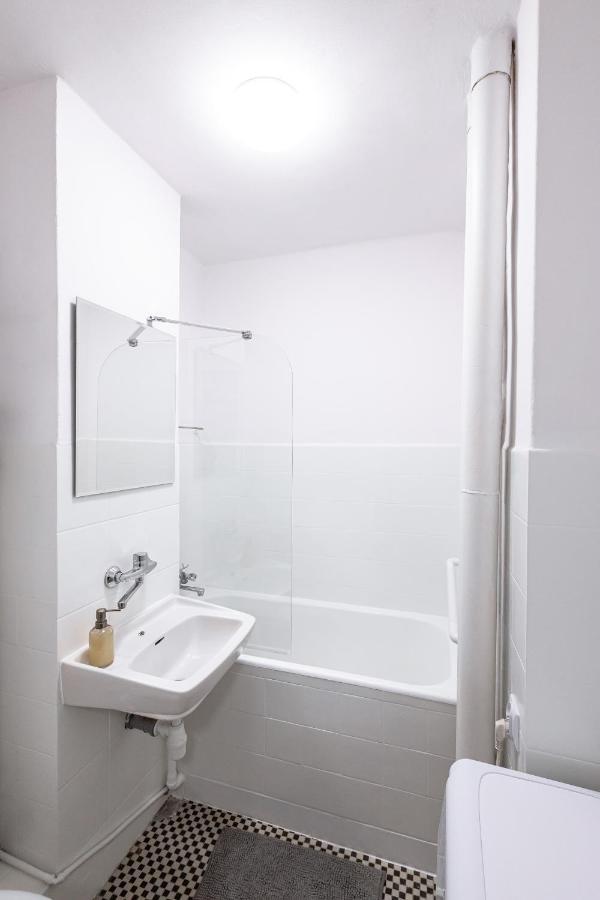 Clicktheflat Norblin Factory Albergue