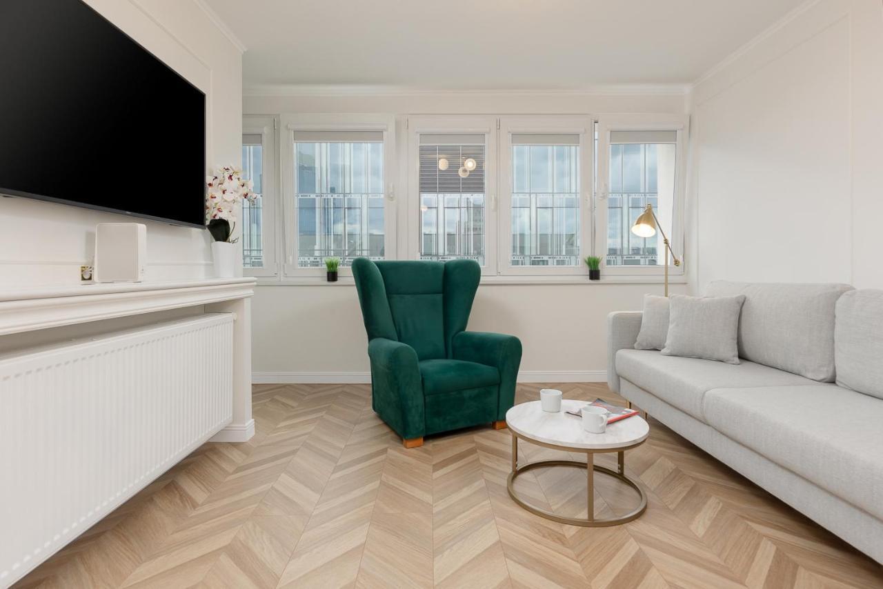 Moniuszki One-bedroom By Renters Apartment *
