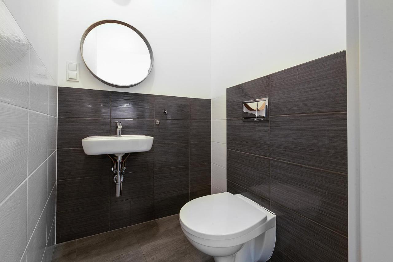 Apartment Charming Close To The Center Warsaw