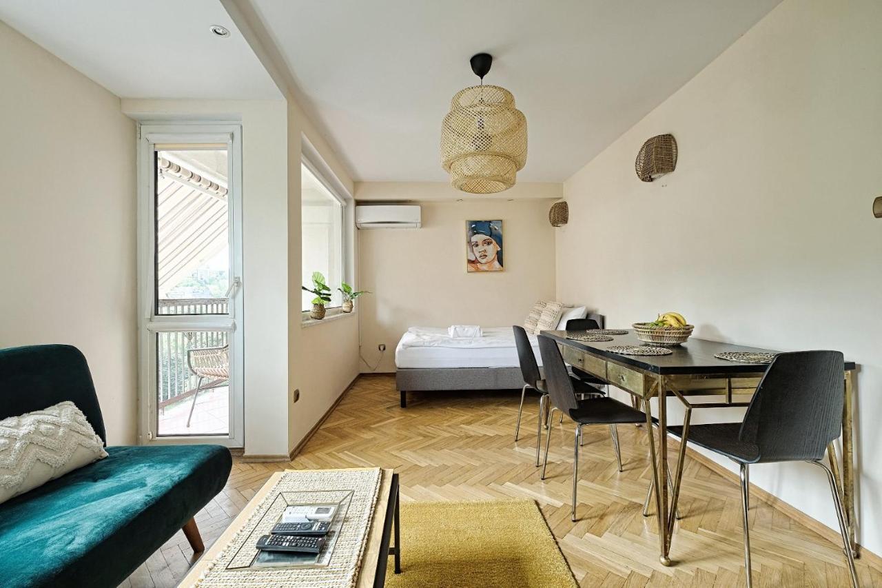 Apartment 2br Apt Balcony Tamka 17 Ac *