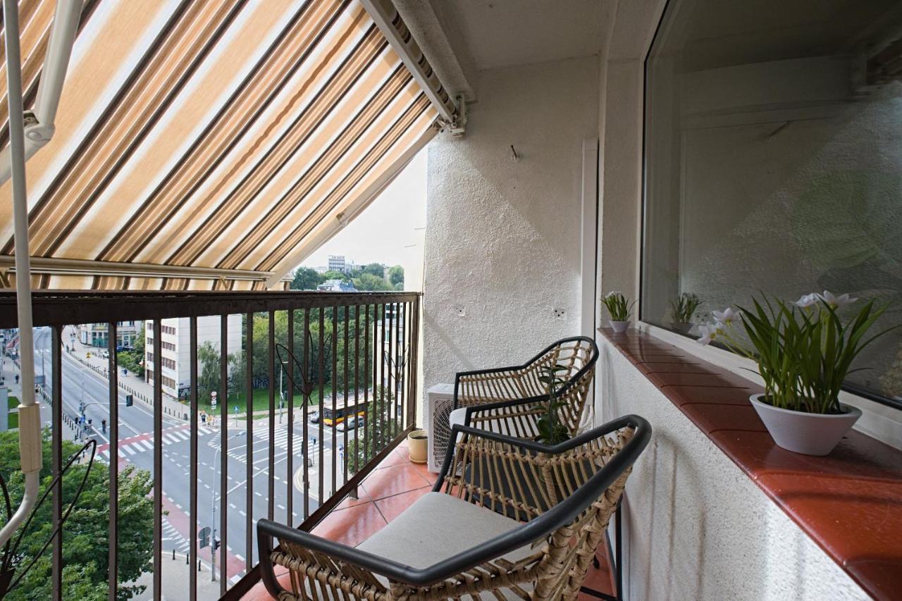Apartment 2br Apt Balcony Tamka 17 Ac *