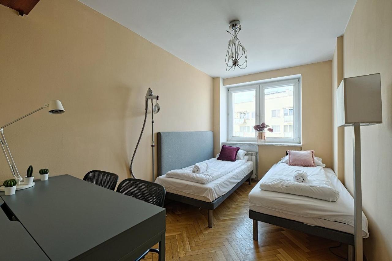 2br Apt Balcony Tamka 17 Ac Apartment Warsaw