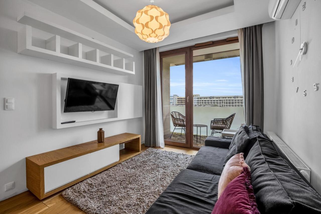 Spacious 2 Bedroom Ac Dalanowska 46 Varsóvia