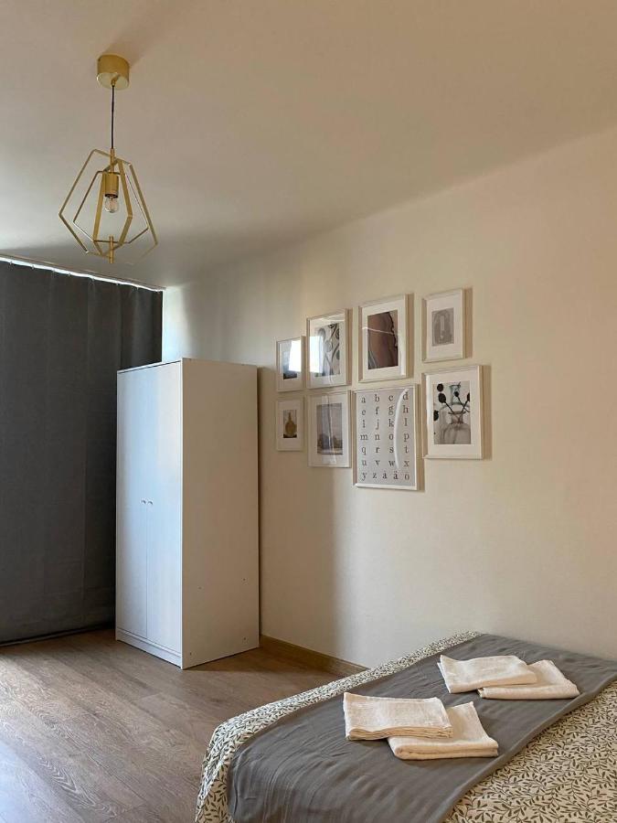 Halby Pereca 13/19 Warszawa