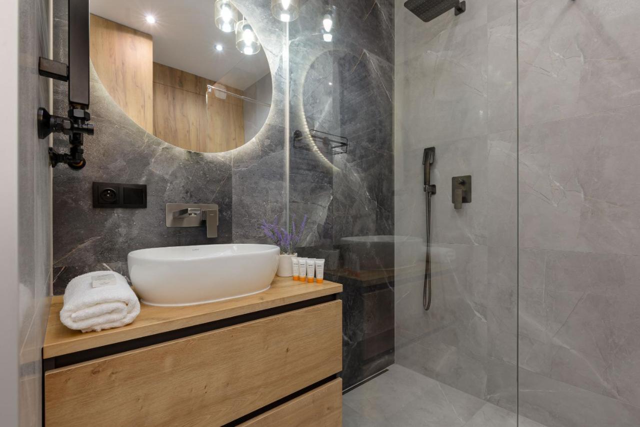 Mokotow Business Centre Domaniewska With Balcony By Renters Apartment Warsaw