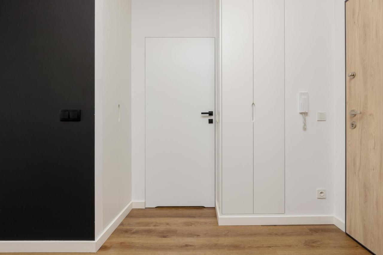 Mokotow Business Centre Domaniewska With Balcony By Renters Warsaw