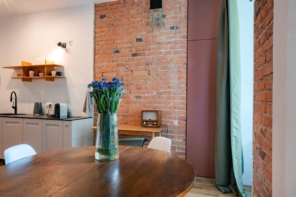 Cozy 5 Minut By East Apartment *
