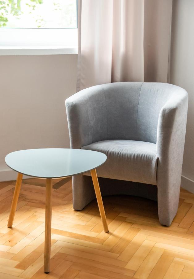 Apartamento Plac Zbawiciela 3-bedroom *