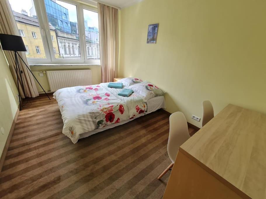 Fantastic Waw - Z6 - 103b Apartment