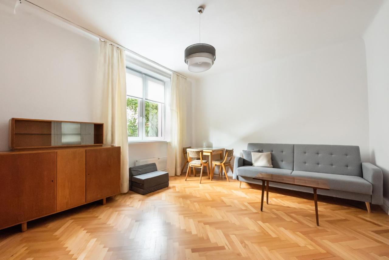 Plac Zbawiciela 3-bedroom Apartamento *