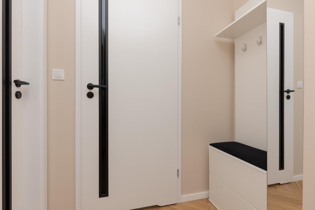 Apartamento Ursus Nova With Parking By Renters Prestige
