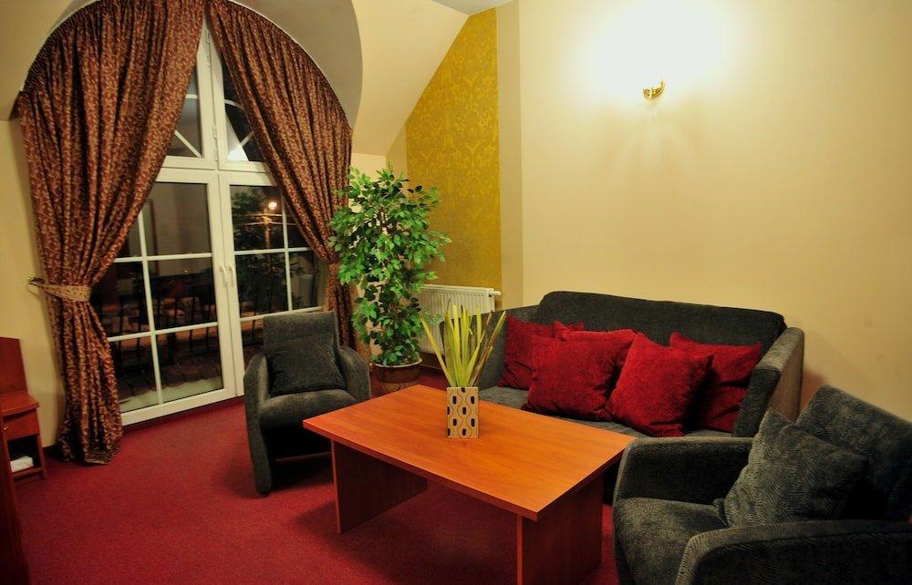 Hotel Zlote Deby 3*