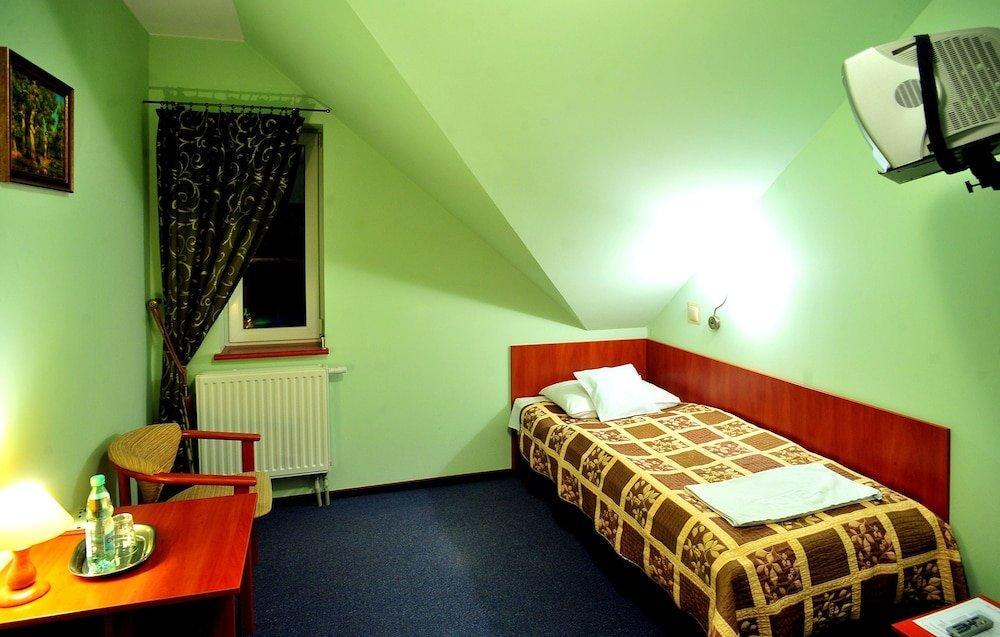 Zlote Deby 3* Warsaw