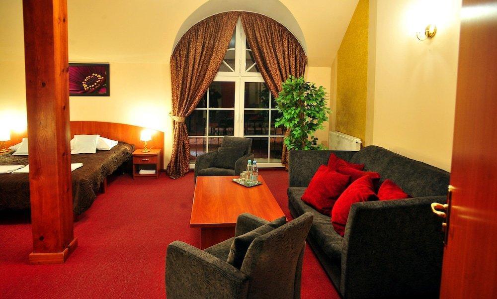 Hotel Zlote Deby 3*