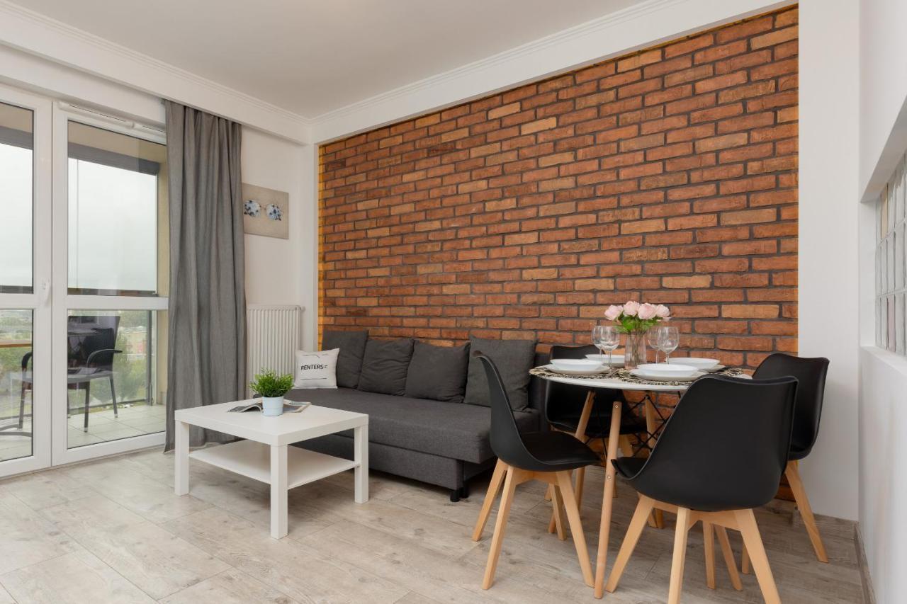 Rondo Wiatraczna With Parking By Renters Apartment Warsaw
