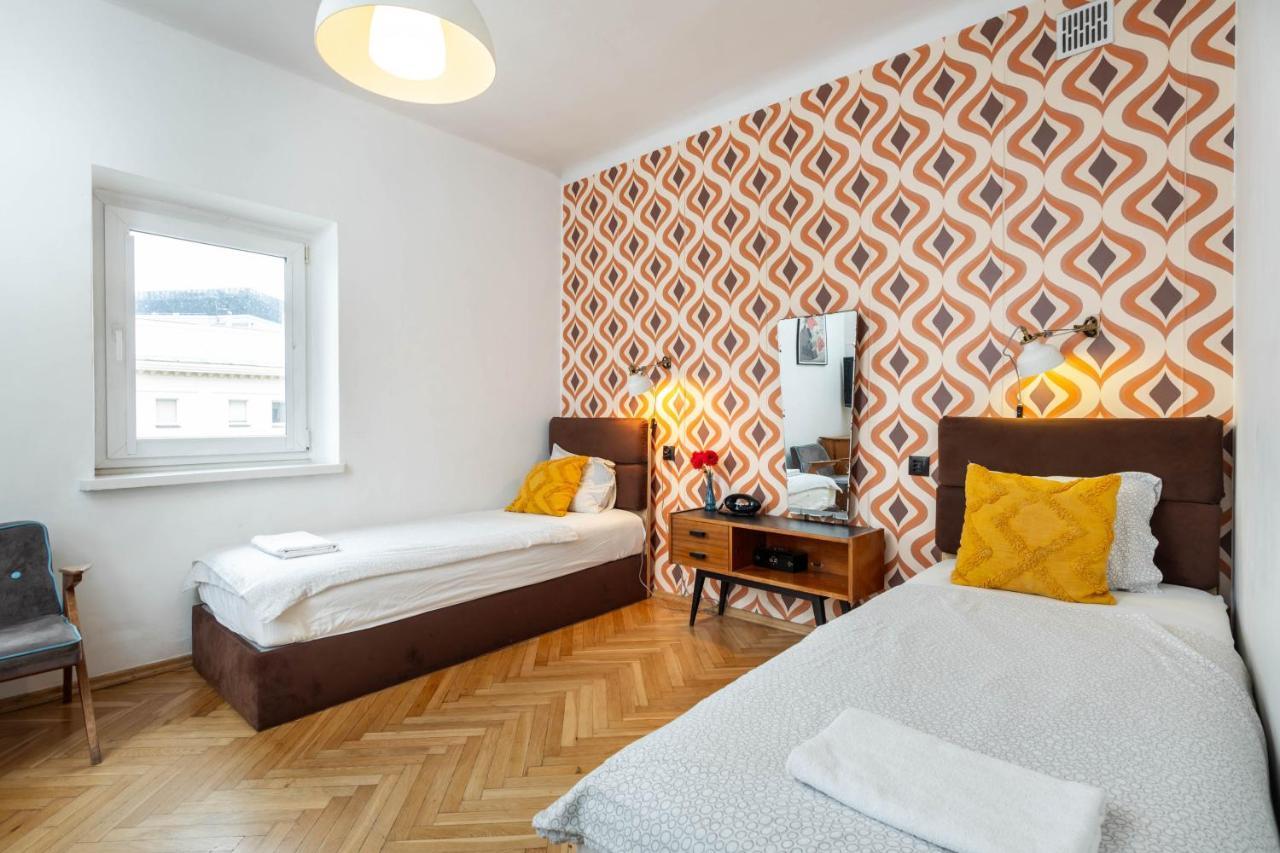 Vintage Vibe Rooms, Metro Politechnika By Urban Wake *