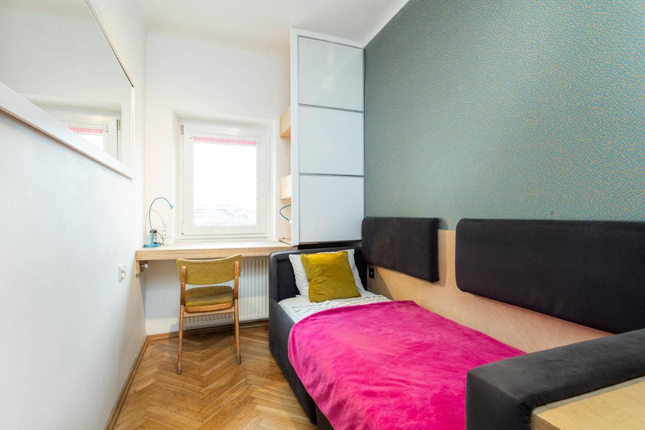 Vintage Vibe Rooms, Metro Politechnika By Urban Wake Privatunterkunft