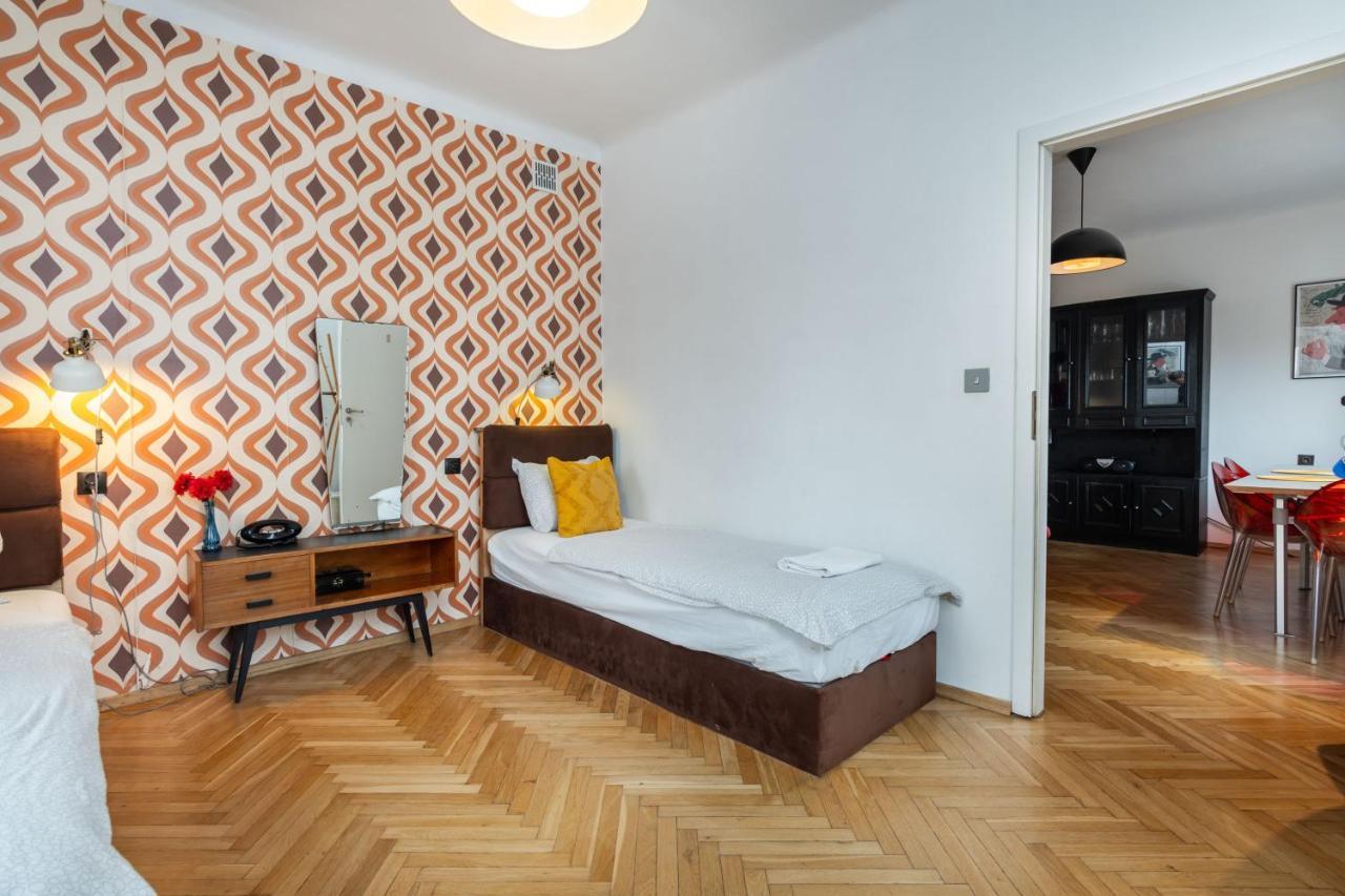 Vintage Vibe Rooms, Metro Politechnika By Urban Wake Privatunterkunft *