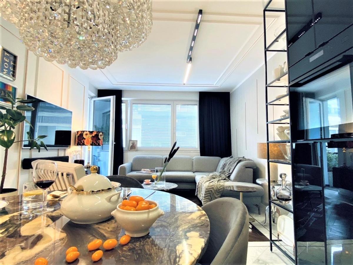 Luxury At Center At Palace +netflix! Warsaw