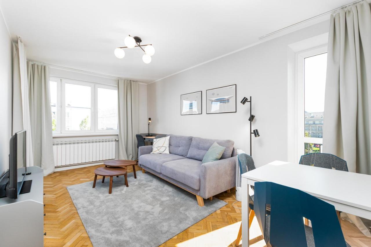 Pl. Dabrowskiego 12 By Homeprime Warsaw
