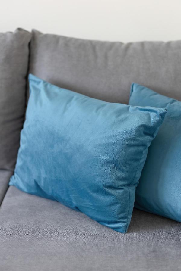 Cozy And Comfortable Wola By Renters