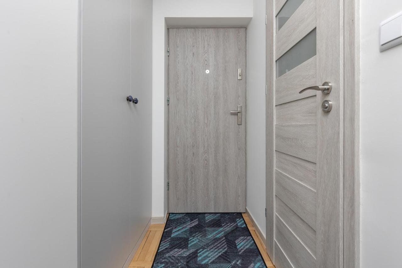 Apartment Cozy And Comfortable Wola By Renters Warsaw