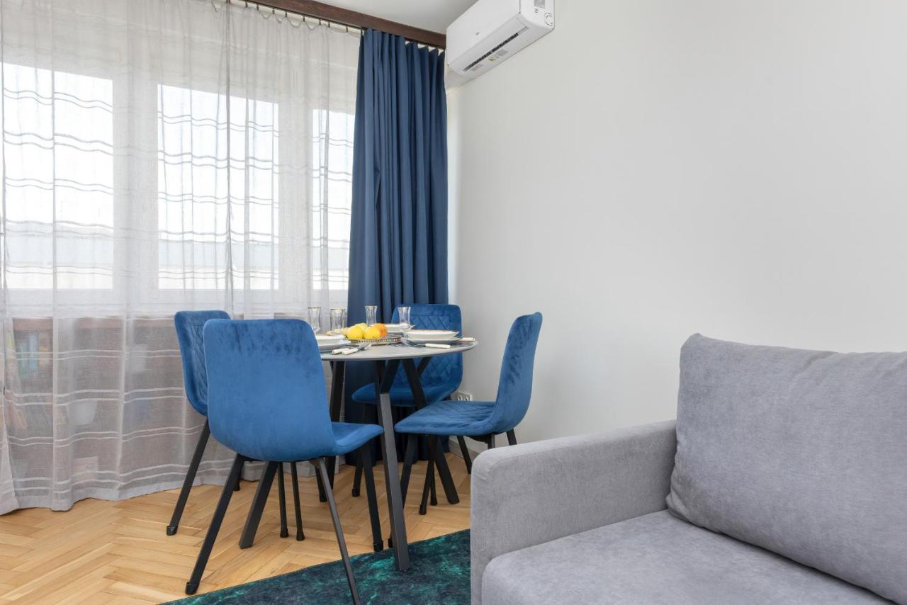 Cozy And Comfortable Wola By Renters Warsaw