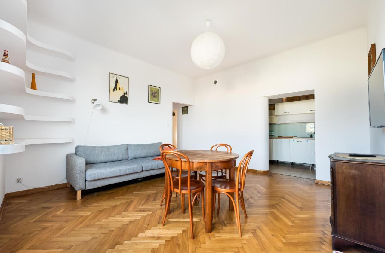 Plac Wilsona 2-bedroom Căn hộ