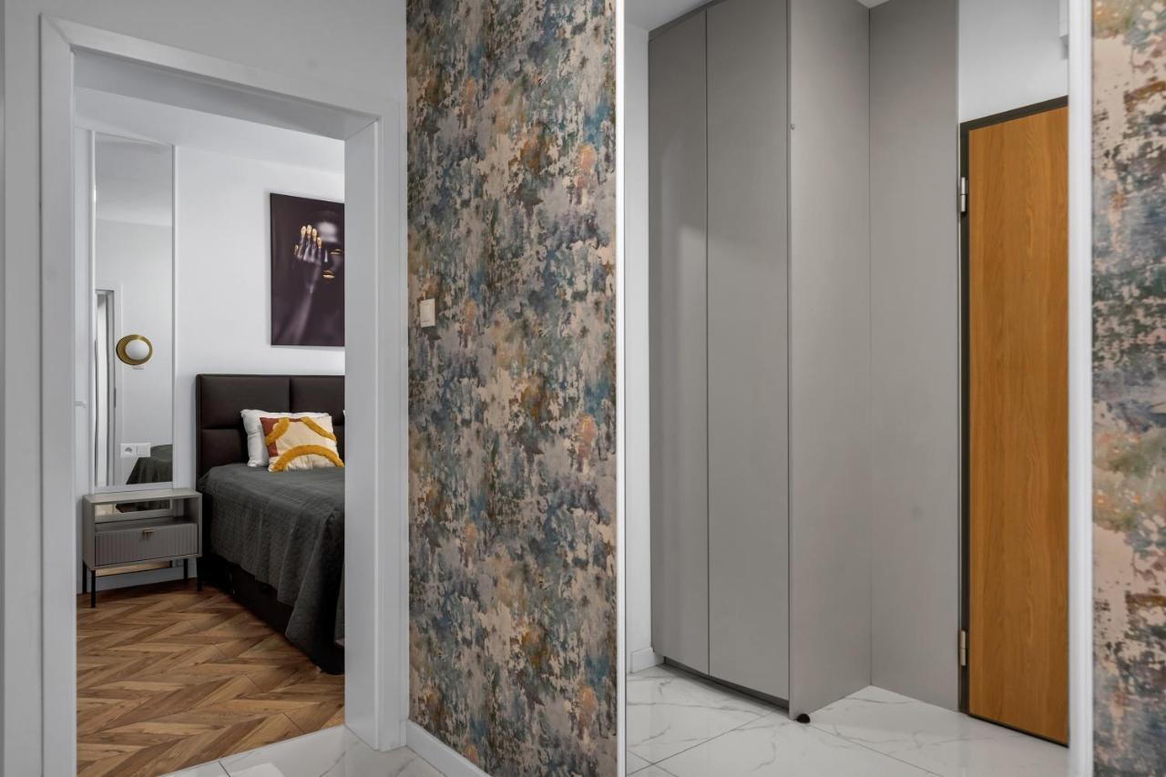 Apartament Kasprzaka 29a Business N1 - Parking, Balcony, Targi Expo - By Rentujemy