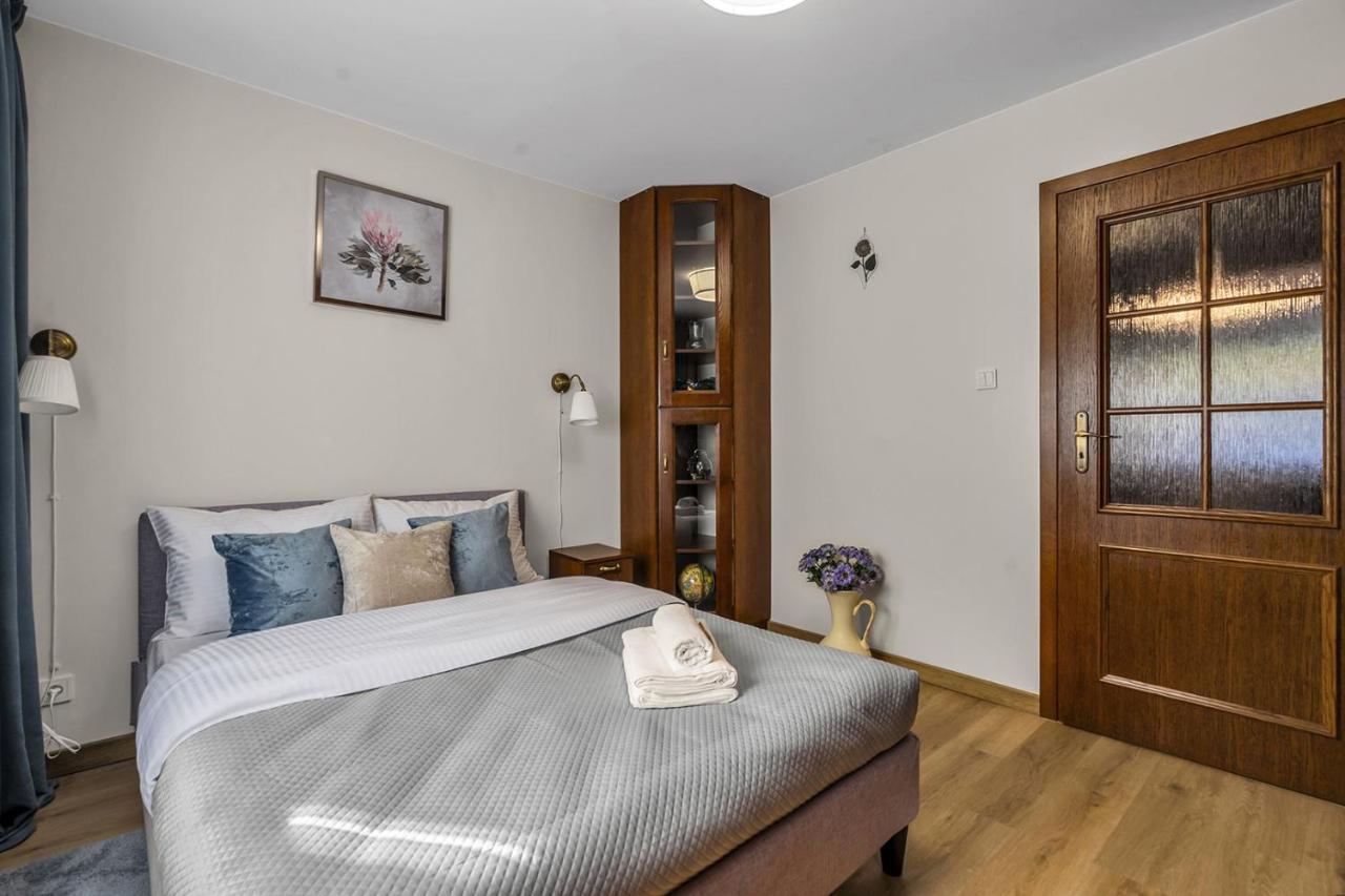 Apartment Wola Kolo Blue