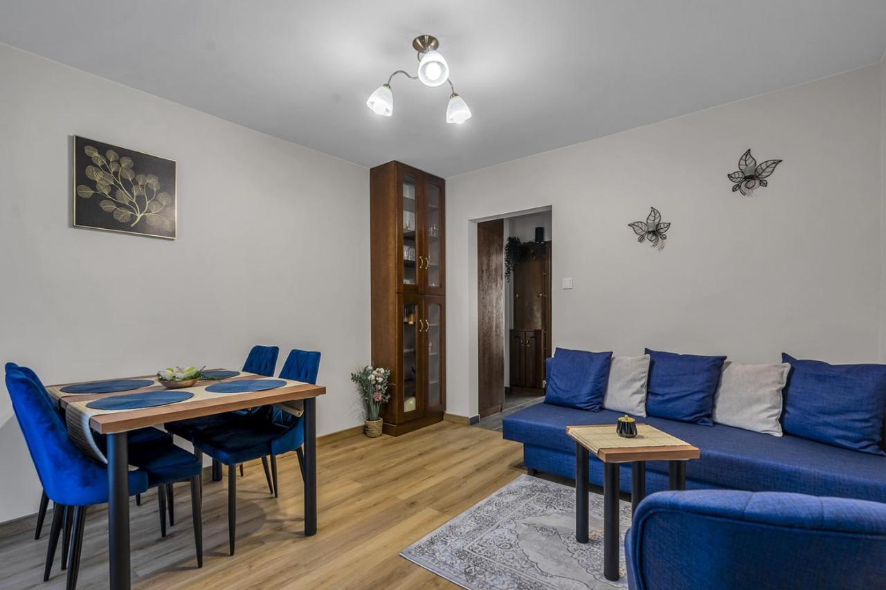 Wola Kolo Blue Apartment *