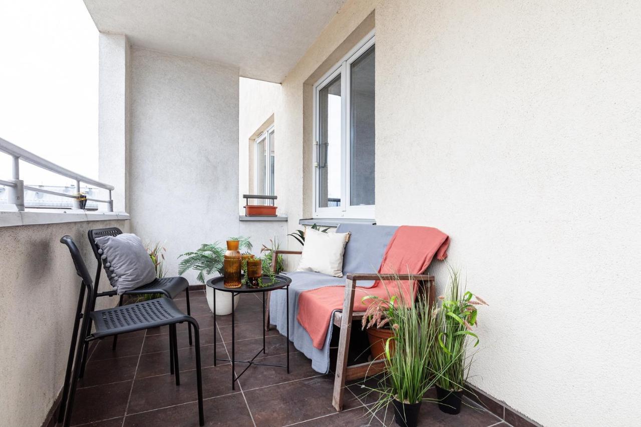 Superapart Konstancinska 2 Apartment Warsaw