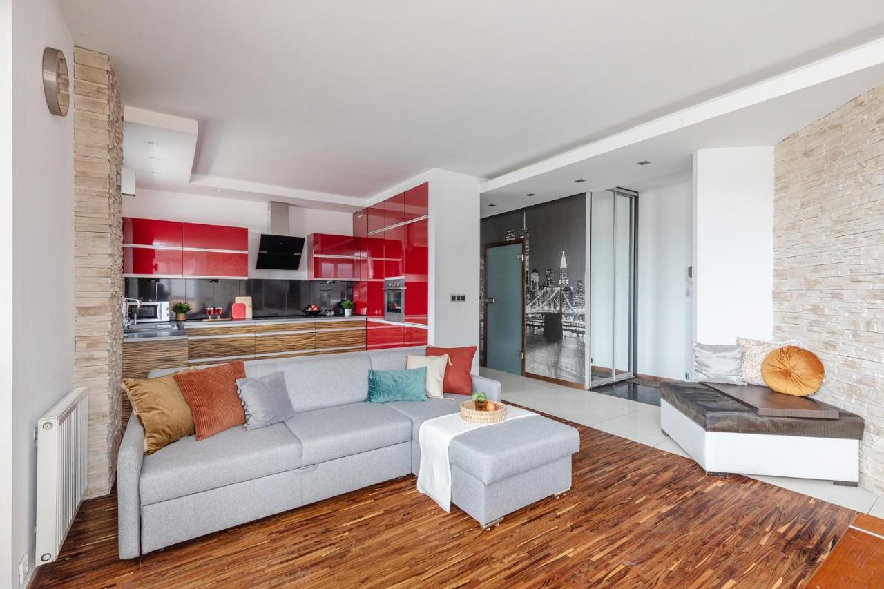 Superapart Konstancinska 2