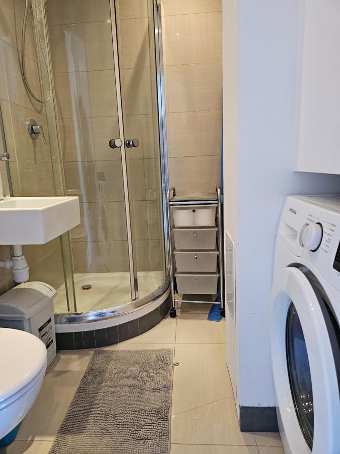 Apartment Studio Zelazna Warsaw
