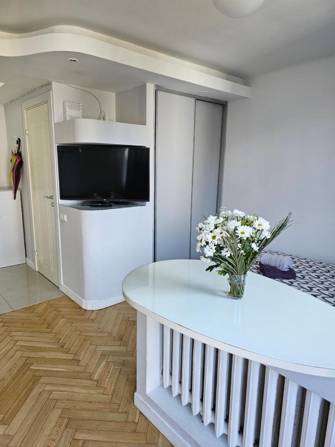 Studio Zelazna Apartment *