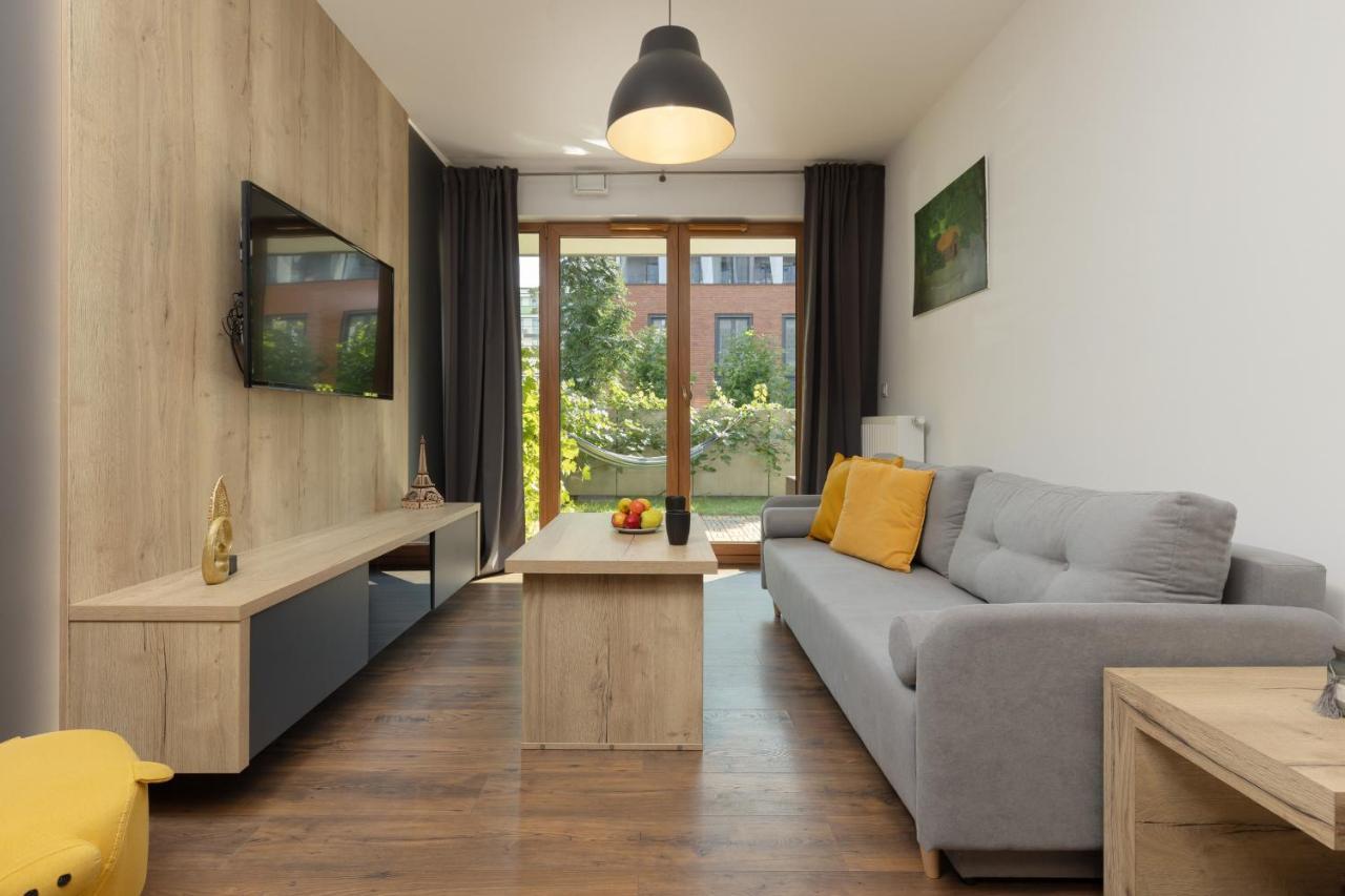 Apartment Modern Cinema Experience By Renters
