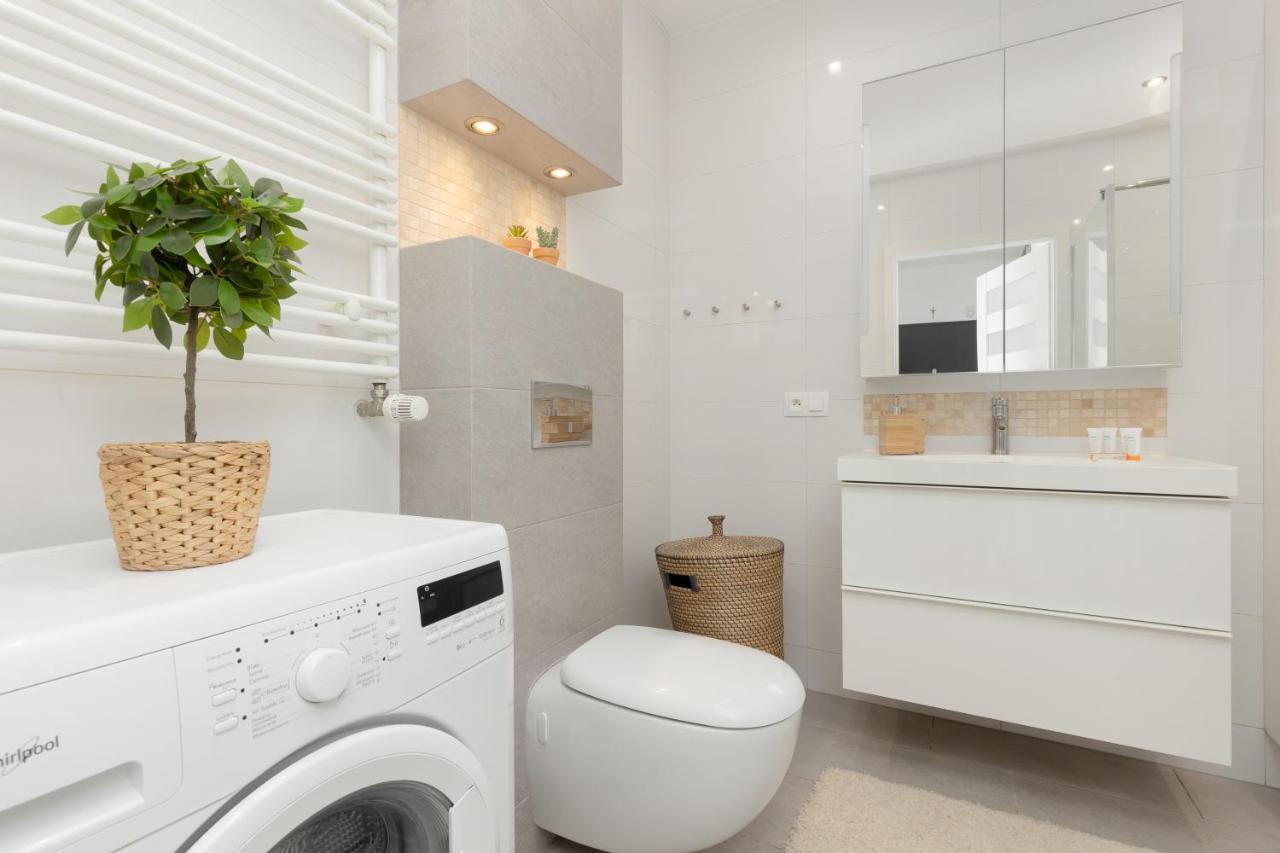 Apartment Symboliczna With Balcony & Parking By Renters *
