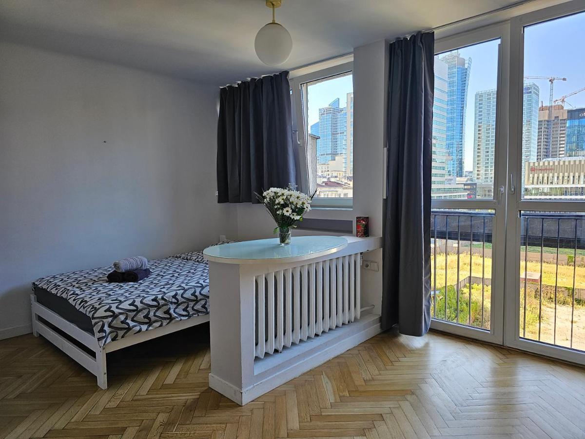 Apartment Studio Zelazna Warsaw