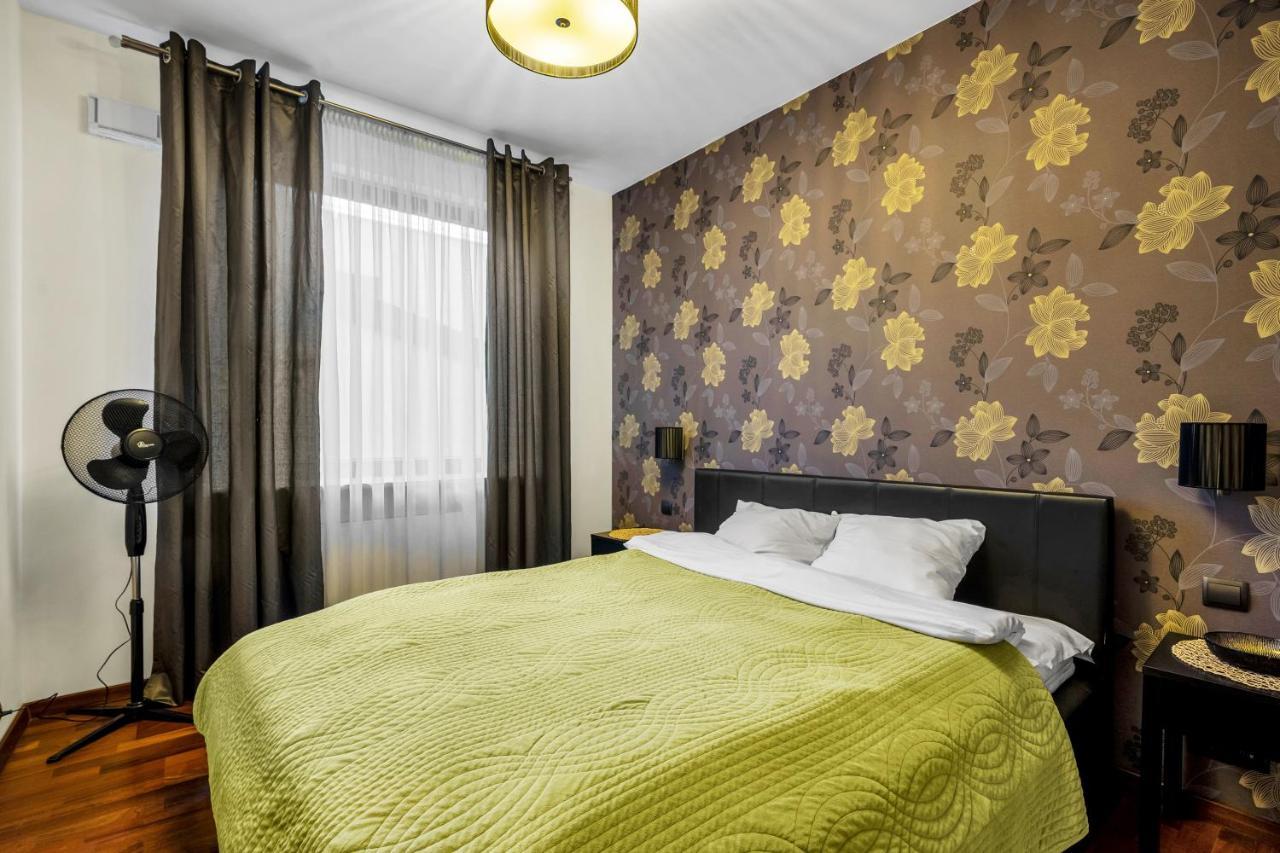 Apartment Atelier - Central, Parking, Metro Nearby - By Rentujemy *