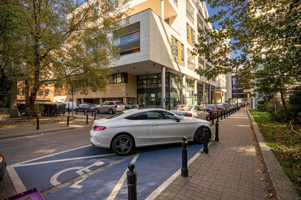 Atelier - Central, Parking, Metro Nearby - By Rentujemy Apartment Warschau